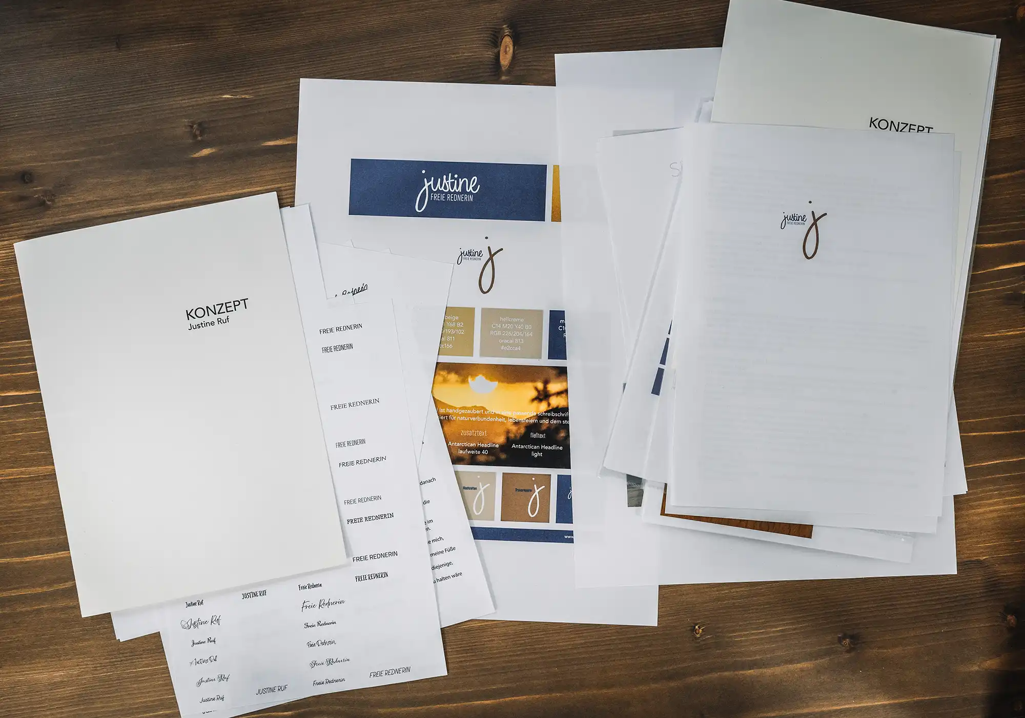 Logo Design Konzept Justine