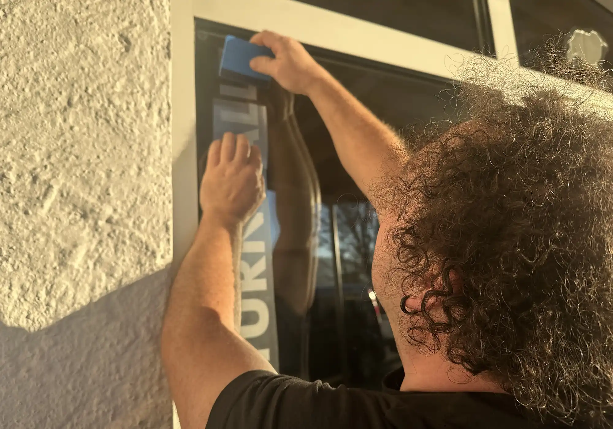 Hauseingang Leitsystem Schule